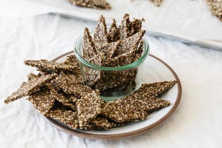 Seeded-Crackers-Healing-Naturally