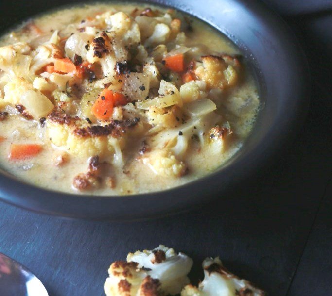 Roasted Cauliflower Soup